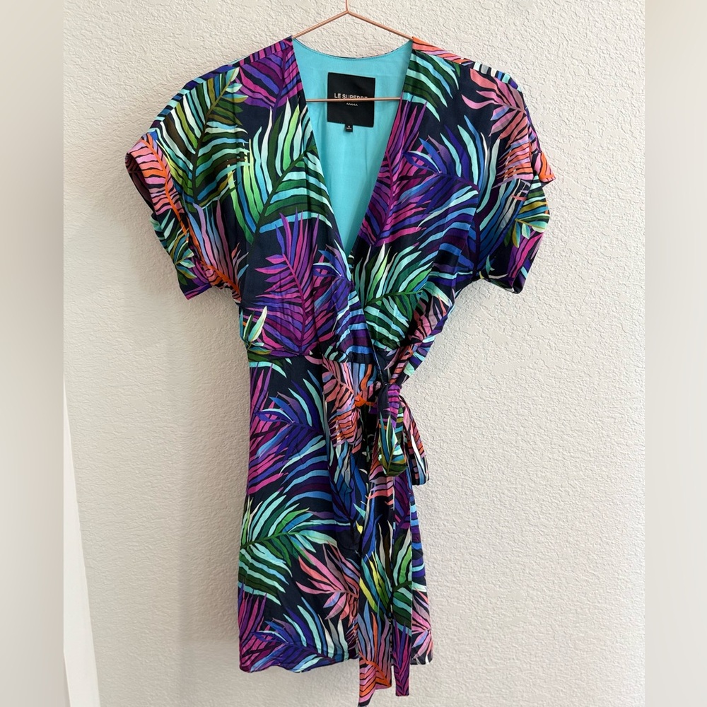 NWT Le Superbe Colorful Leaf Print Wrap Dress size 4. Retails @ $395